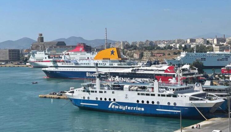 Γηράσκει... μή ἀνανεούμενος ὁ ἀκτοπλοϊκός στόλος